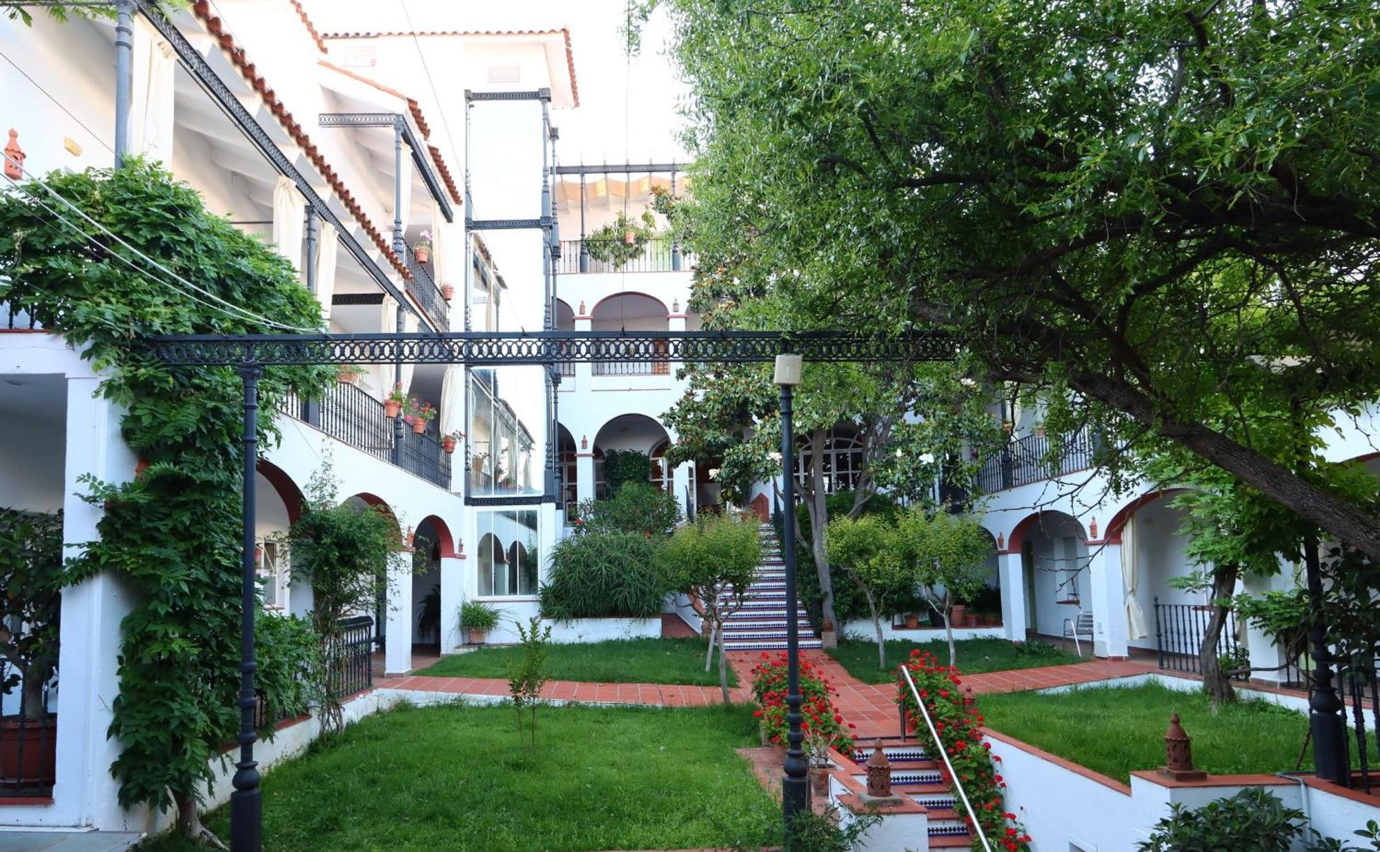 Hotel Varinia Serena - Balneario De Alange Luaran gambar