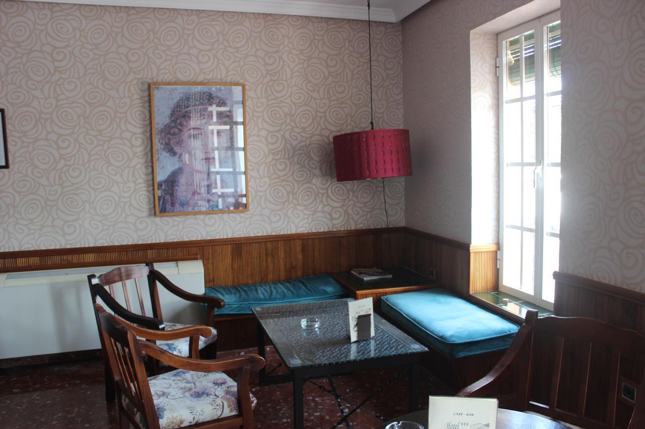 Hotel Varinia Serena - Balneario De Alange Luaran gambar