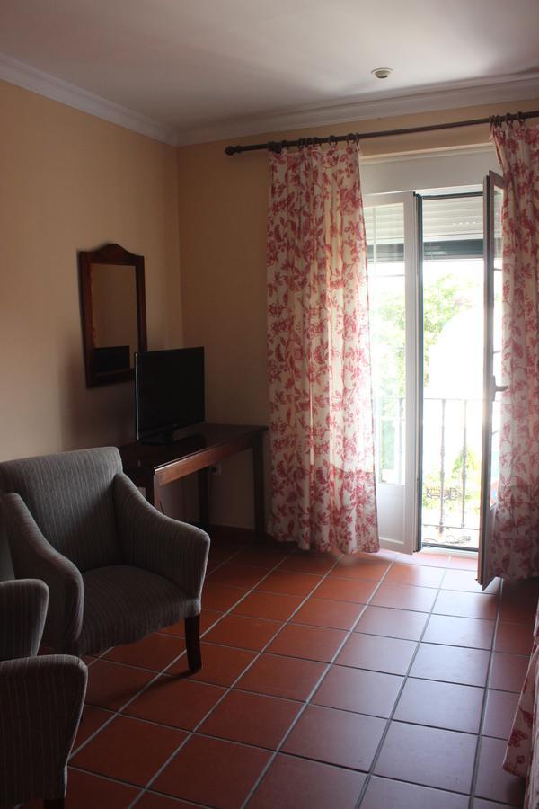 Hotel Varinia Serena - Balneario De Alange Luaran gambar