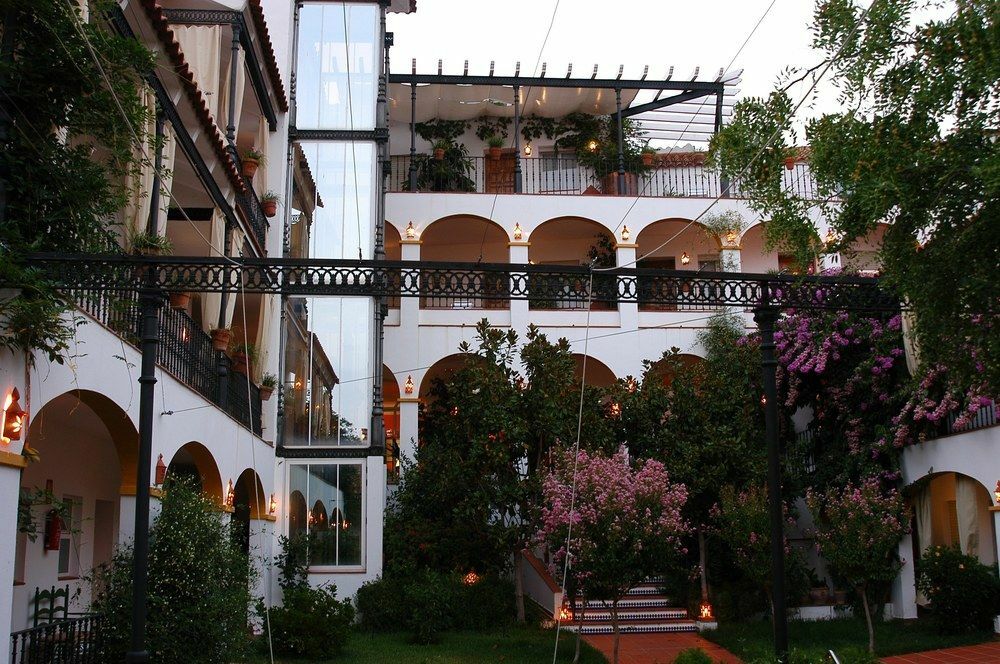 Hotel Varinia Serena - Balneario De Alange Luaran gambar