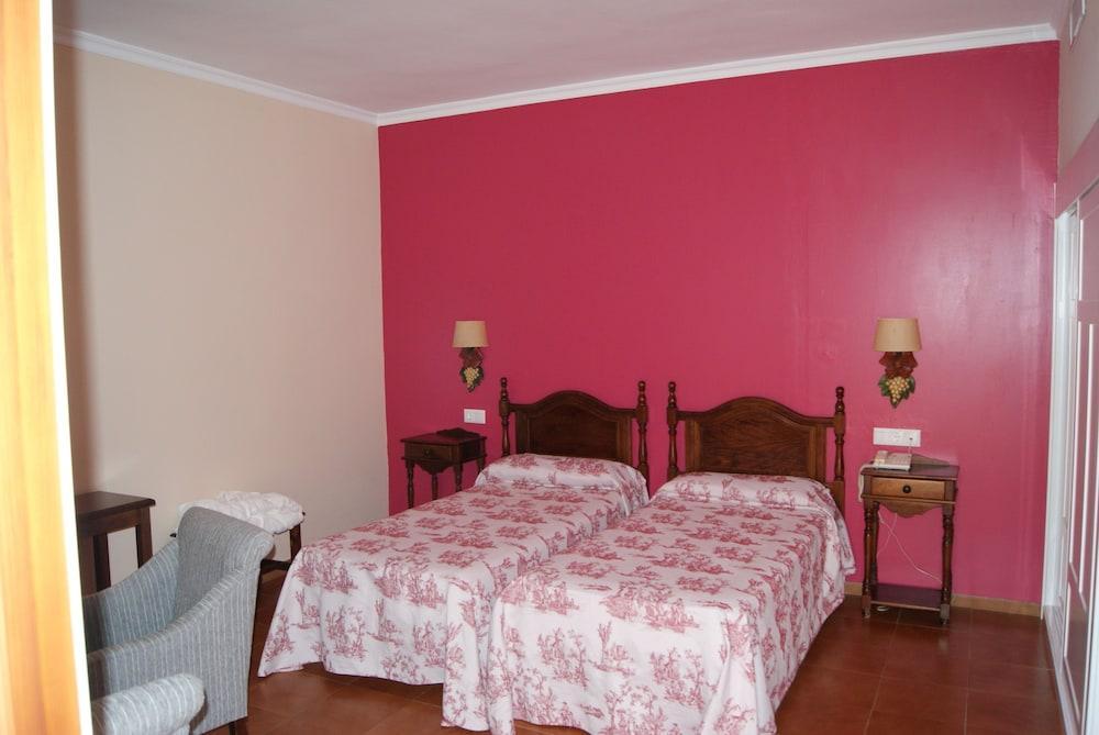 Hotel Varinia Serena - Balneario De Alange Luaran gambar